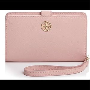Tory Burch Robinson Phone Wristlet NWOT